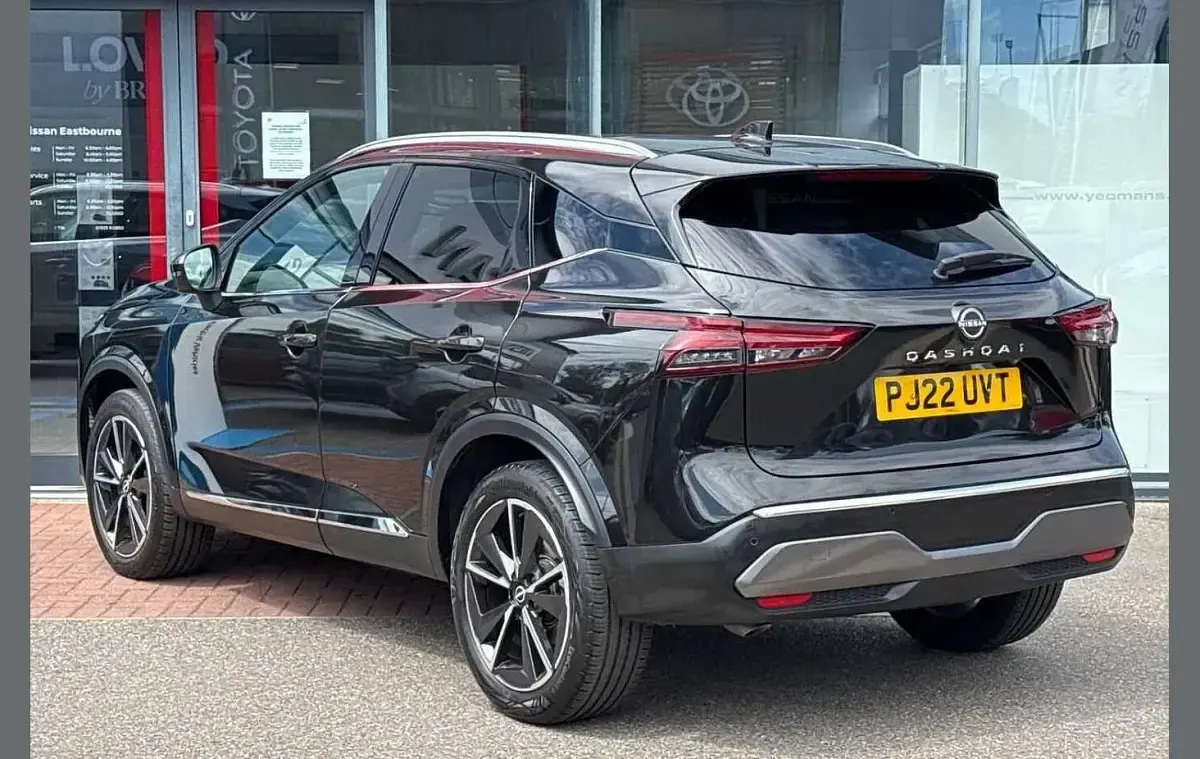 Used Nissan Qashqai Tekna 155 HP (114 kW) 2022 Black SUV