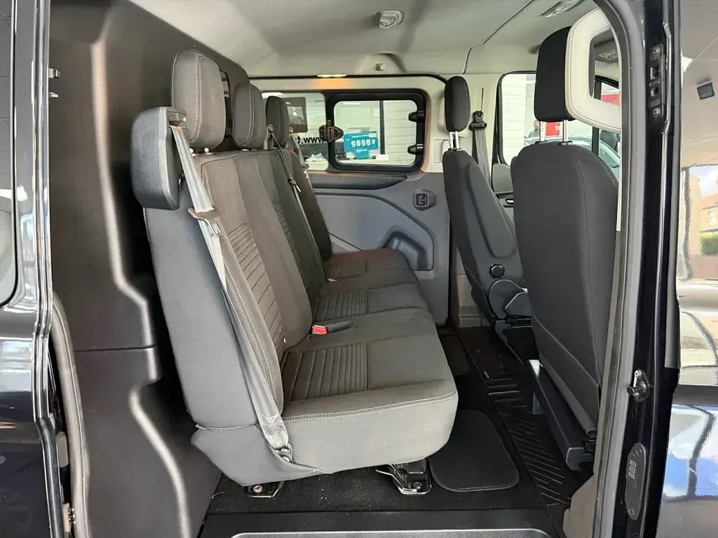 Used Ford Transit Custom Limited 170 HP (125 kW) 2021 Black Van
