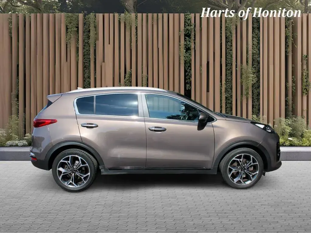 Used Kia Sportage GT-Line 174 HP (127 kW) 2021 Brown SUV