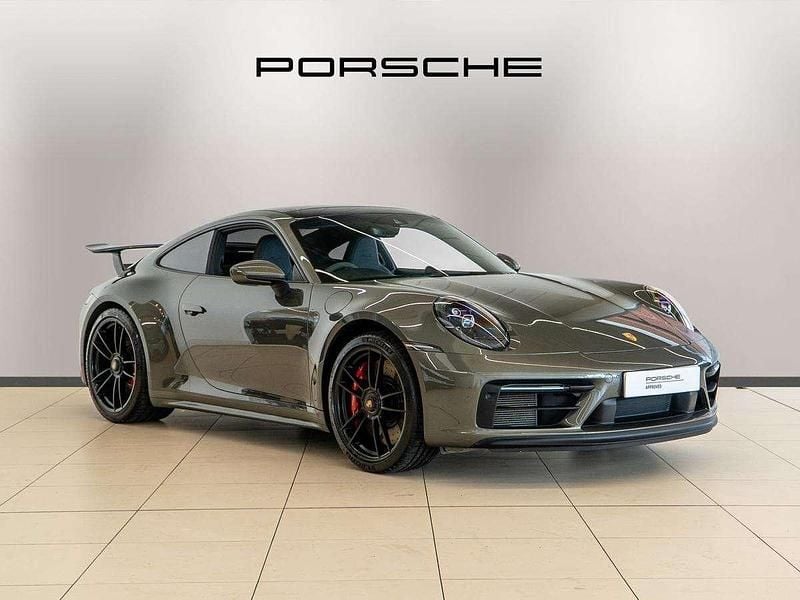 Green Used 2023 Porsche 911 Coupe | £112,990 (Good price) - Image 1/4