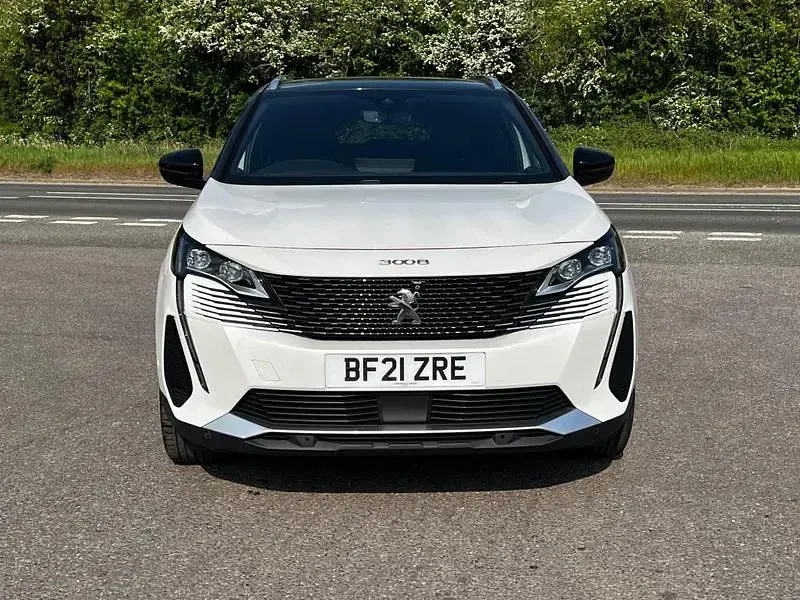 Used Peugeot 3008 Premium 131 HP (96 kW) 2021 White SUV