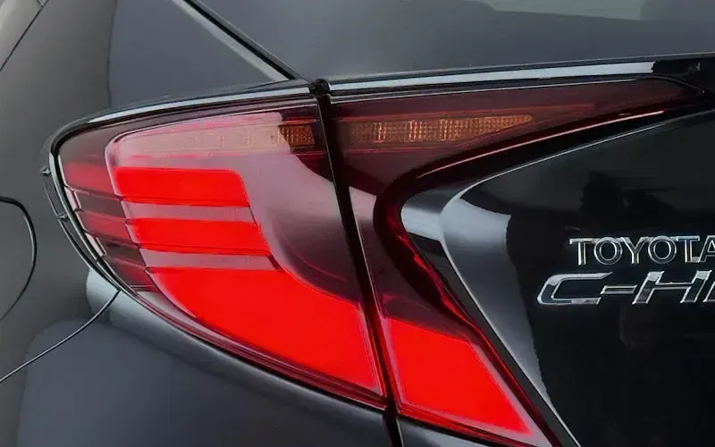 Used Toyota C-HR 122 HP (89 kW) 2021 Black SUV