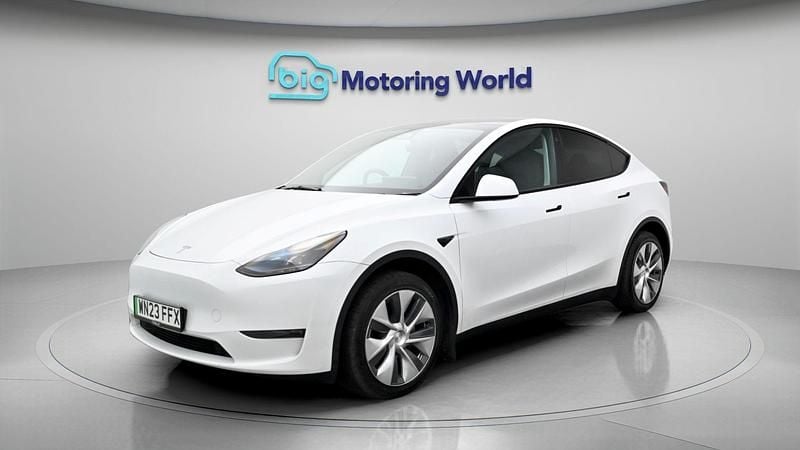 Used Tesla Model Y Long Range AWD 378 kW (514 HP) 2023 White SUV