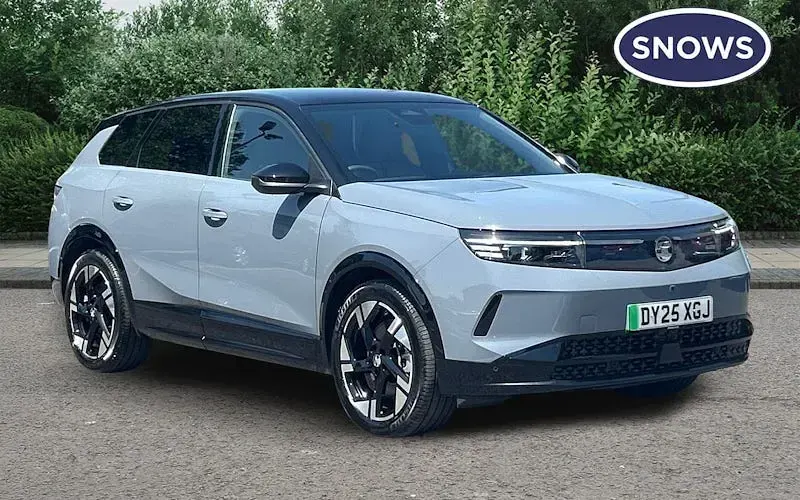 Used Vauxhall Grandland Ultimate 156 kW (213 HP) 2025 SUV