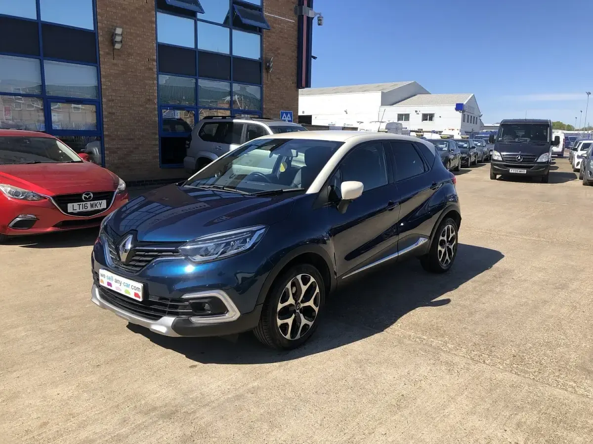 Used Renault Captur Signature 90 HP (66 kW) 2018 Blue SUV