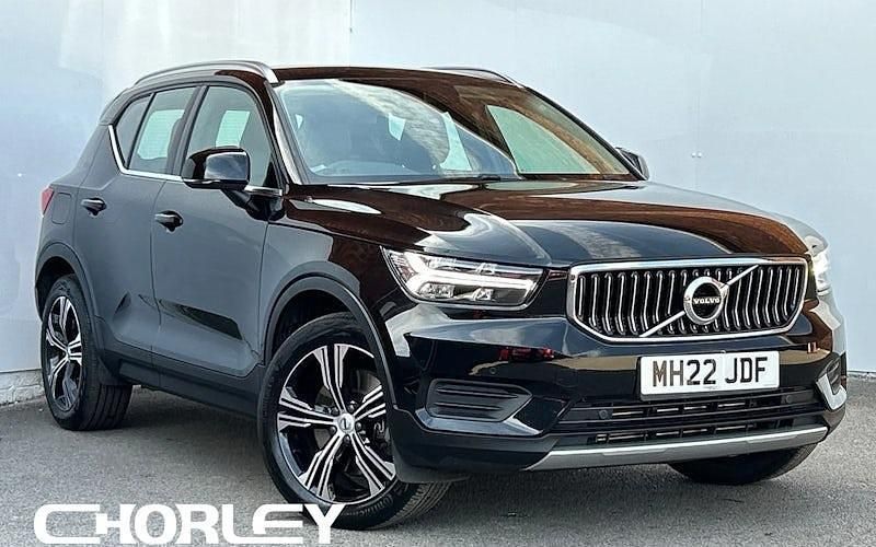 Black Used 2022 Volvo XC40 Inscription SUV | £23,129 (Fair price) - Image 1/4