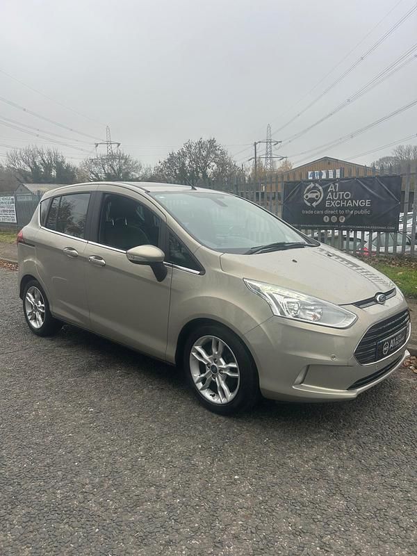 Silver Used 2015 Ford B-MAX Titanium X MPV | £5,995 (Good price) - Image 1/4