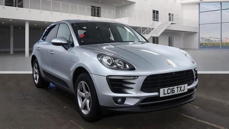 Used Porsche Macan 252 HP (185 kW) 2016 Silver SUV