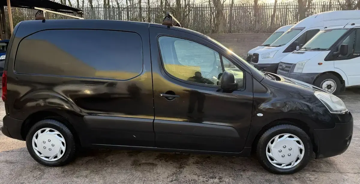 Used Citroën Berlingo 75 HP (55 kW) 2012 Black MPV