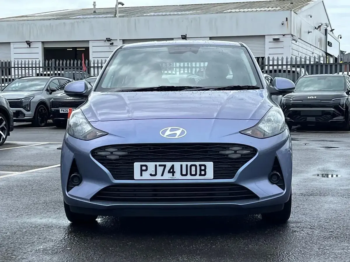 Gebraucht Hyundai i10 Advanced 79 PS (58 kW) 2024 Blau Kleinwagen