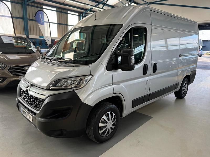 Used Citroën Relay 130 HP (95 kW) 2019 Silver Van