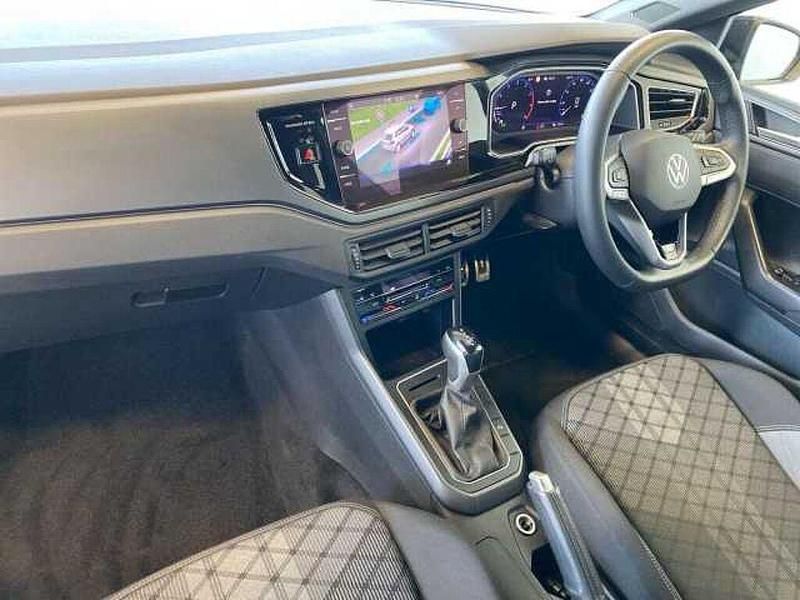 Used VW Polo R-line 95 HP (69 kW) 2022 Black Hatchback