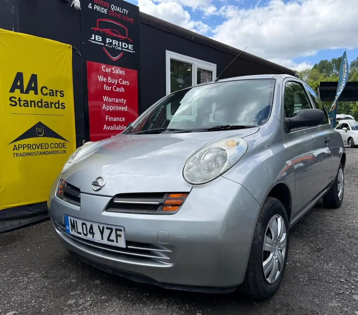 Usado Nissan Micra S 65 HP (47 kW) 2004 Prateado Citadino