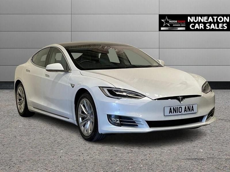 Used Tesla Model S 241 kW (328 HP) 2018 White Hatchback