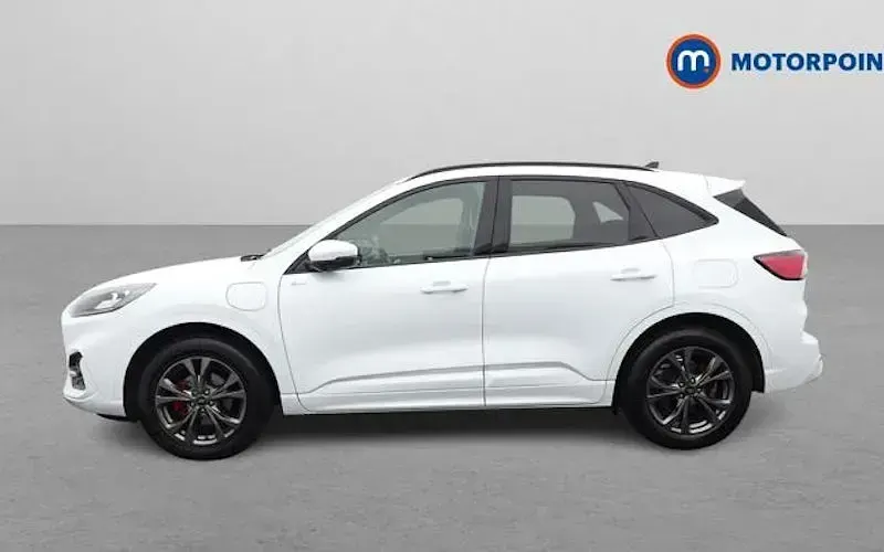 Begagnad Ford Kuga ST-Line 224 HK (164 kW) 2023 SUV
