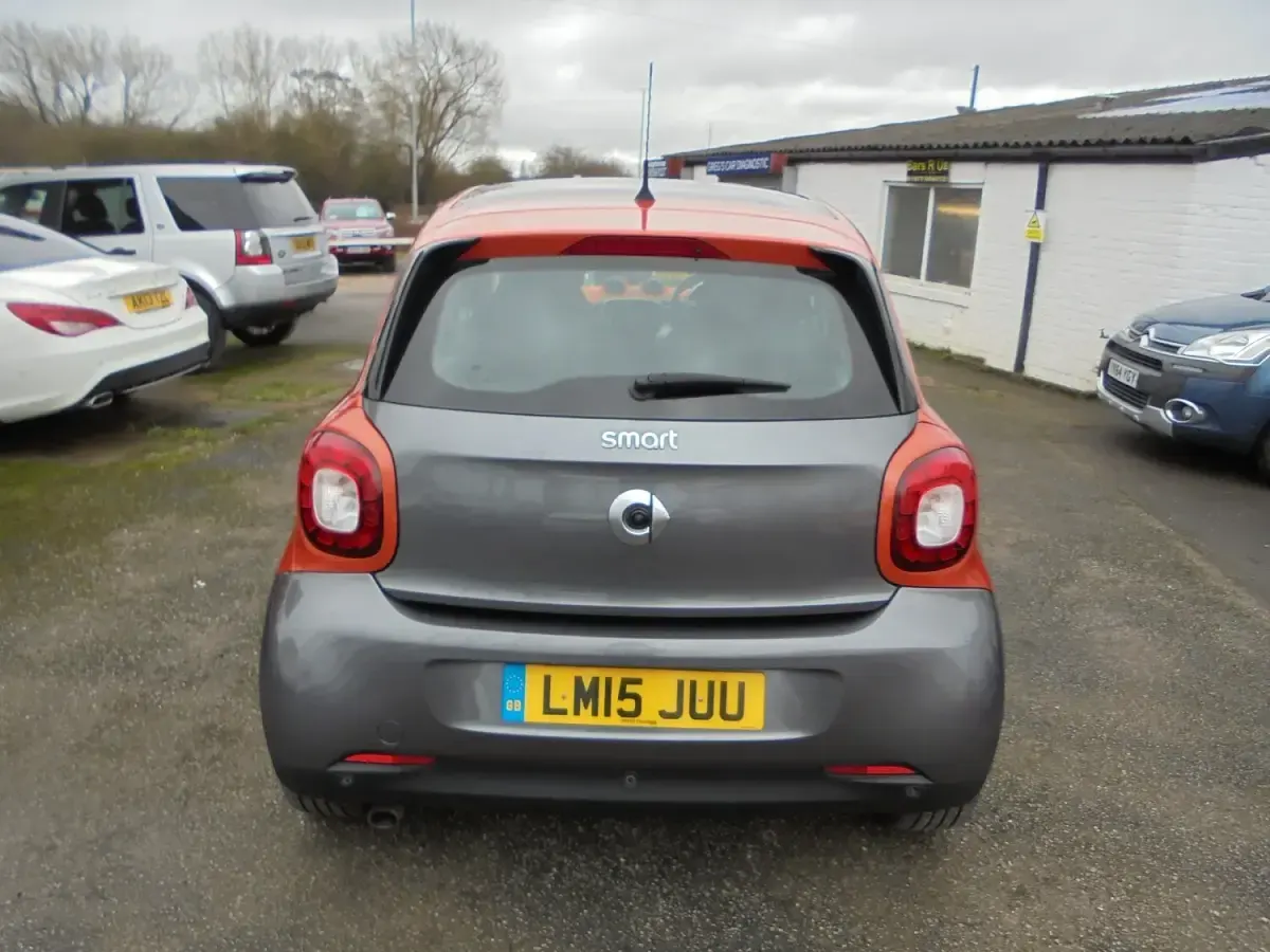 Used Smart ForFour Edition #1 71 HP (52 kW) 2015 Grey Hatchback