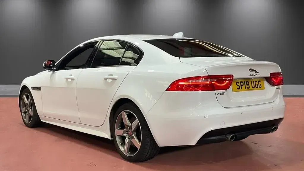 Used Jaguar XE Ingenium 2019 White Sedan
