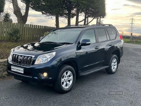 Used Toyota Land Cruiser 190 HP (139 kW) 2011 Grey SUV