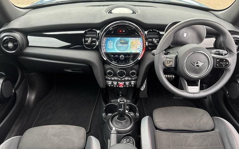 Used Mini Cooper Hatch 136 HP (100 kW) 2022 Hatchback