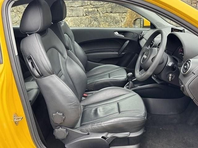 Used Audi A1 Design 95 HP (69 kW) 2017 Yellow Hatchback