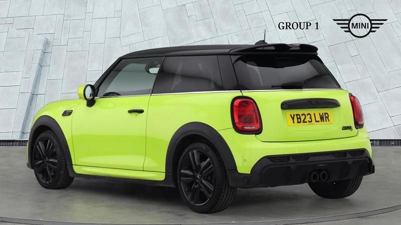 Używany Mini Cooper S Hatch 176 KM (129 kW) 2023 Żółty Hatchback