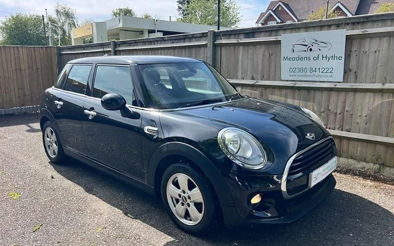Used Mini Cooper D Hatch 116 HP (85 kW) 2017 Hatchback