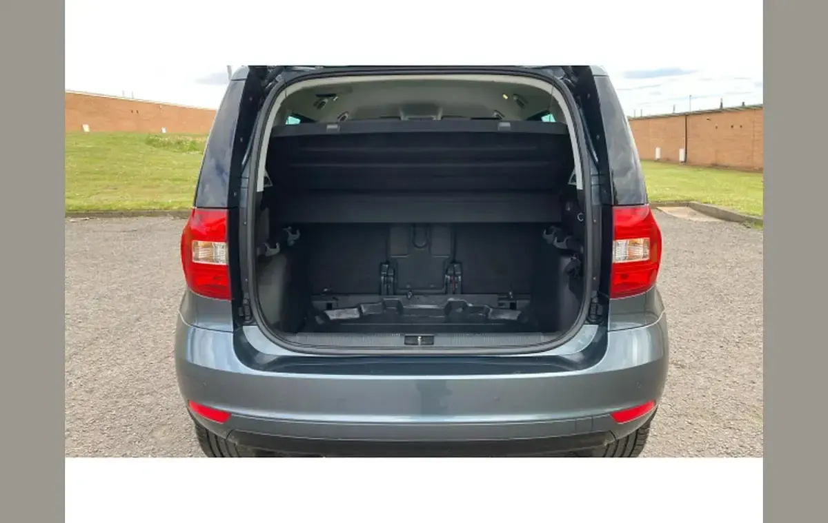 Gebraucht Skoda Yeti Monte Carlo 108 PS (79 kW) 2017 Grau SUV
