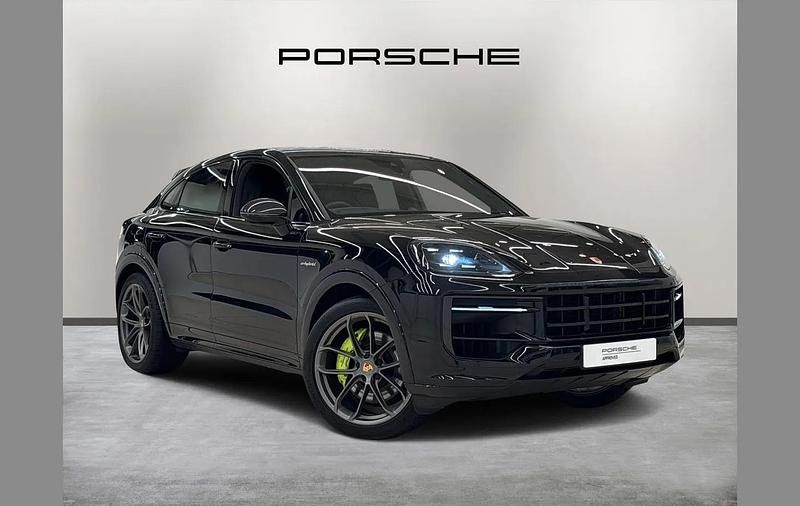 Black Used 2024 Porsche Cayenne SUV | £77,650 (Fair price) - Image 1/4