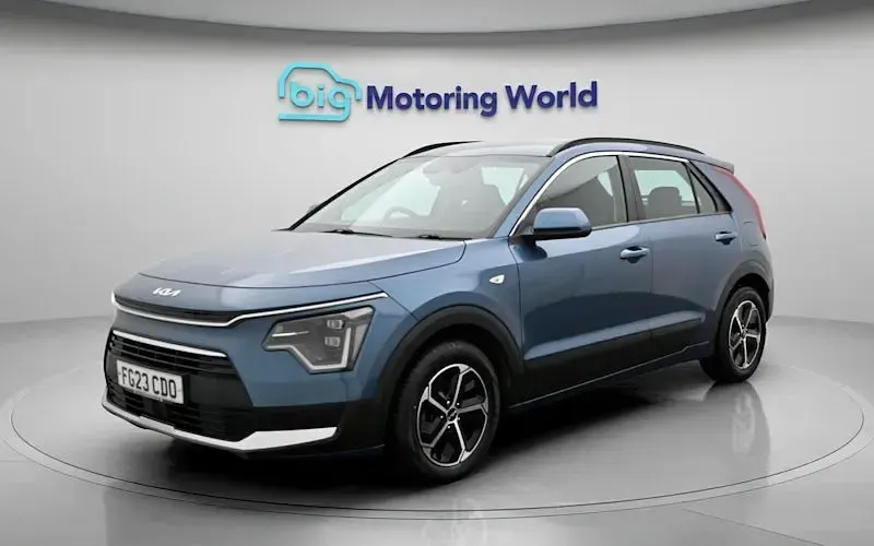 Used Kia Niro 141 HP (103 kW) 2023 Blue SUV