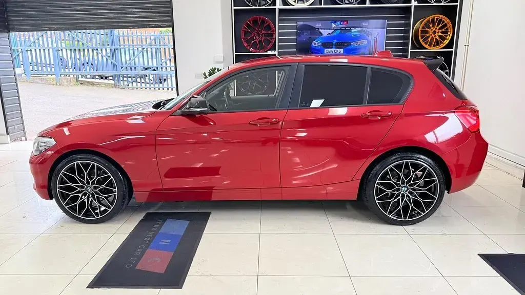 Used BMW 120 Sport Line 2017 Red Hatchback