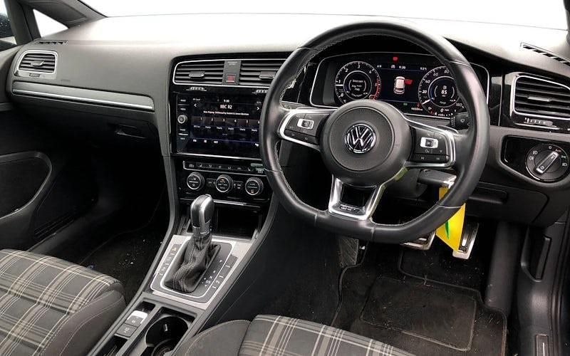 Used VW Golf VII GTD 184 HP (135 kW) 2018 Blue Hatchback