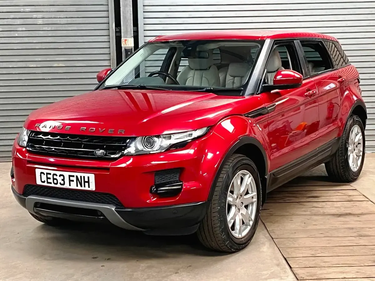 Used Land Rover Range Rover evoque Pure 187 HP (137 kW) 2013 Red SUV