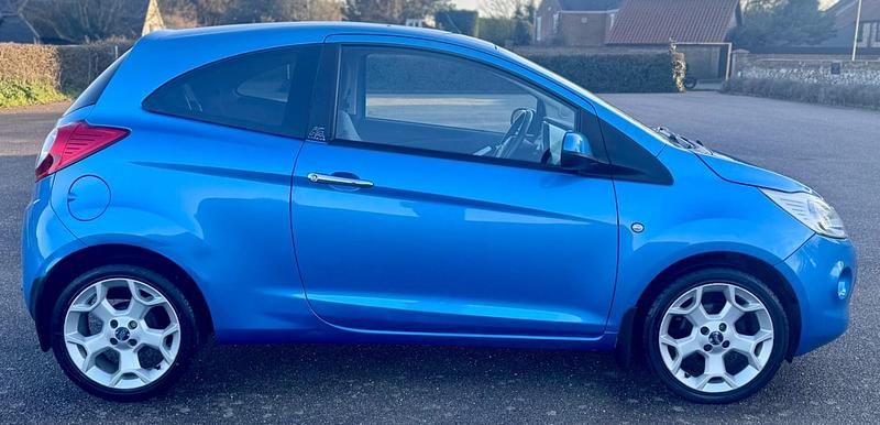 Used Ford Ka Titanium 69 HP (50 kW) 2011 Blue Hatchback