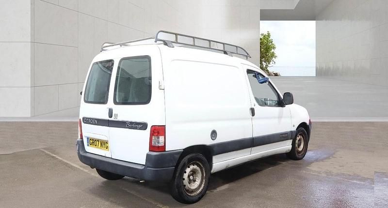 Used Citroën Berlingo 90 HP (66 kW) 2007 White MPV
