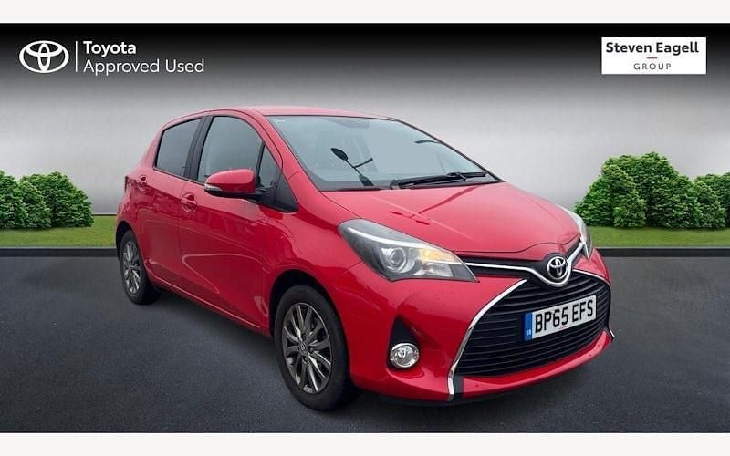 Used Toyota Yaris 99 HP (72 kW) 2016 Hatchback
