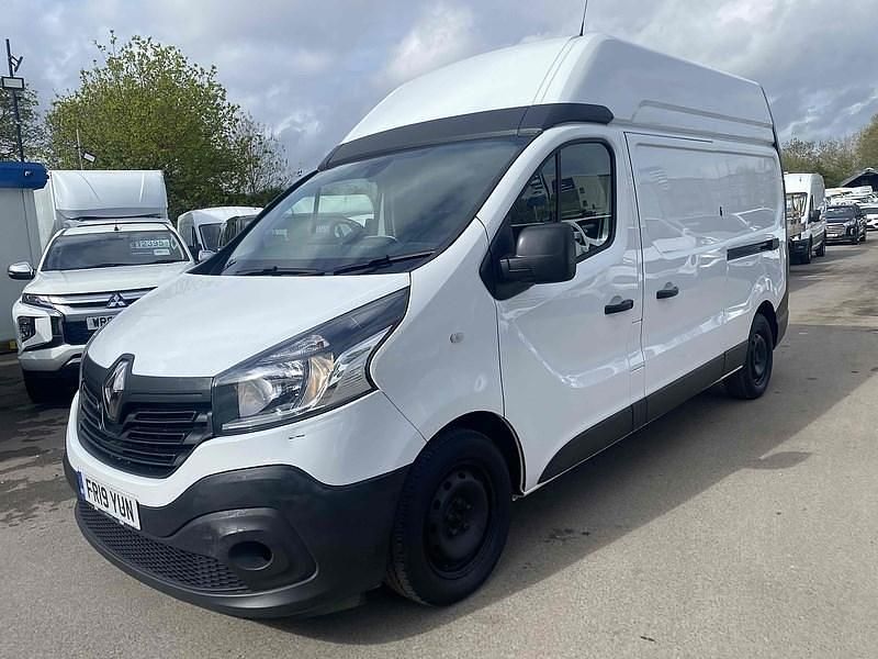 Begagnad Renault Trafic Business 2019 Vit Minibuss