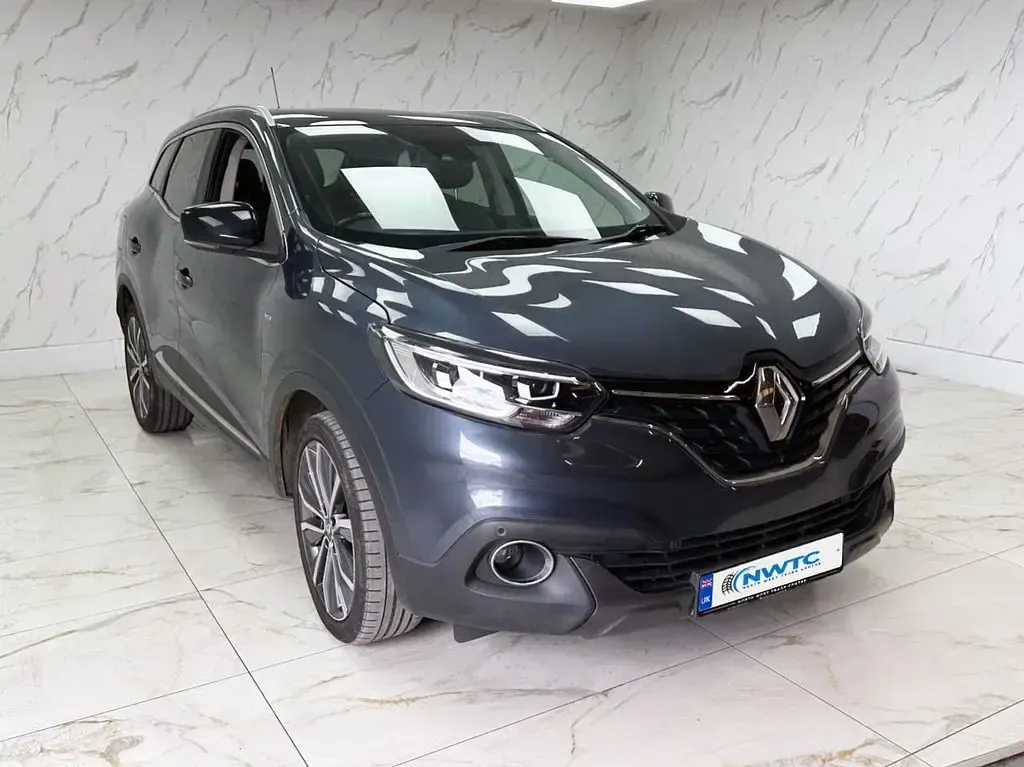 Used Renault Kadjar Signature 130 HP (95 kW) 2016 Grey SUV