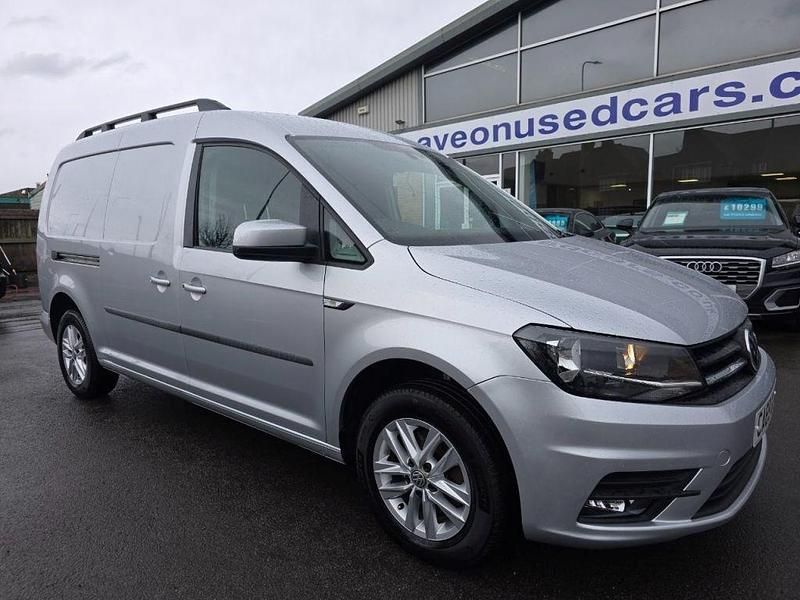 Used VW Caddy Maxi Highline 102 HP (75 kW) 2020 Silver MPV