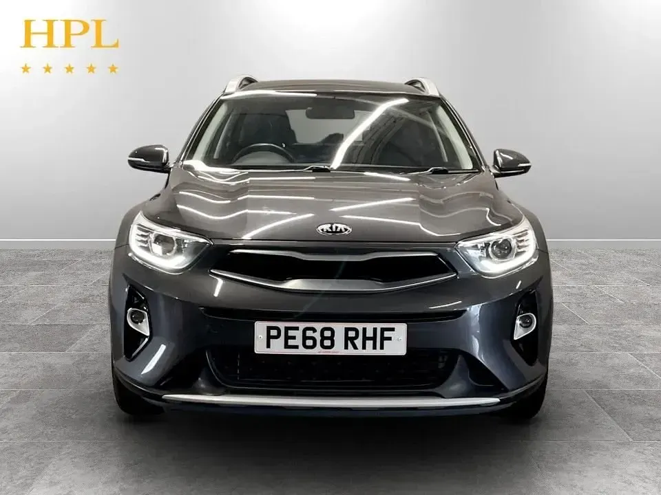 Usado Kia Stonic 118 HP (86 kW) 2018 Cinzento SUV