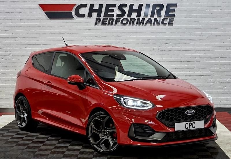 Used Ford Fiesta Performance Edition 200 HP (147 kW) 2022 Red Hatchback