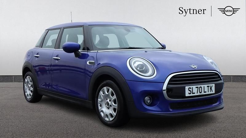 Used Mini ONE Classic 101 HP (74 kW) 2020 Blue Hatchback