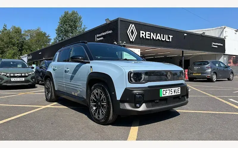 Used Renault R4 Iconic 110 kW (150 HP) 2025 Estate