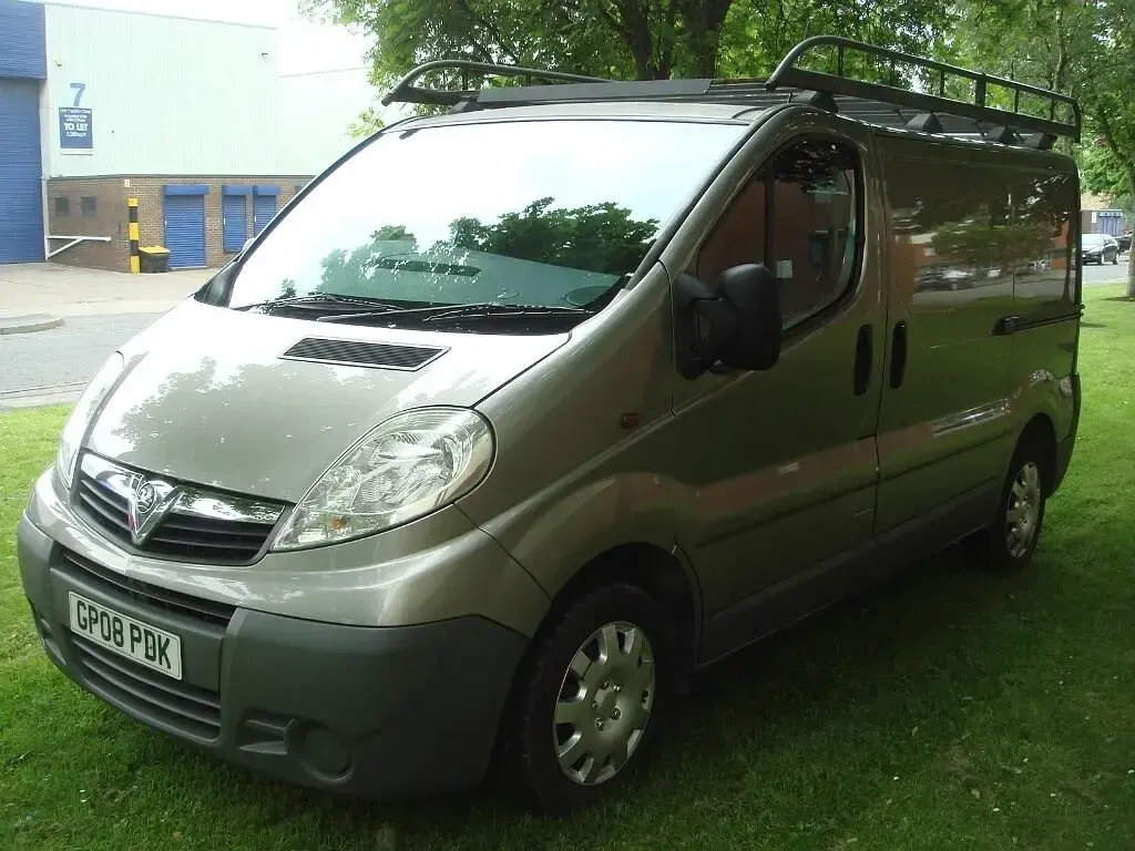 Used Vauxhall Vivaro 90 HP (66 kW) 2008 Grey MPV