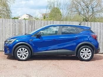 Begagnad Renault Captur Iconic 140 HK (102 kW) 2022 Blå SUV