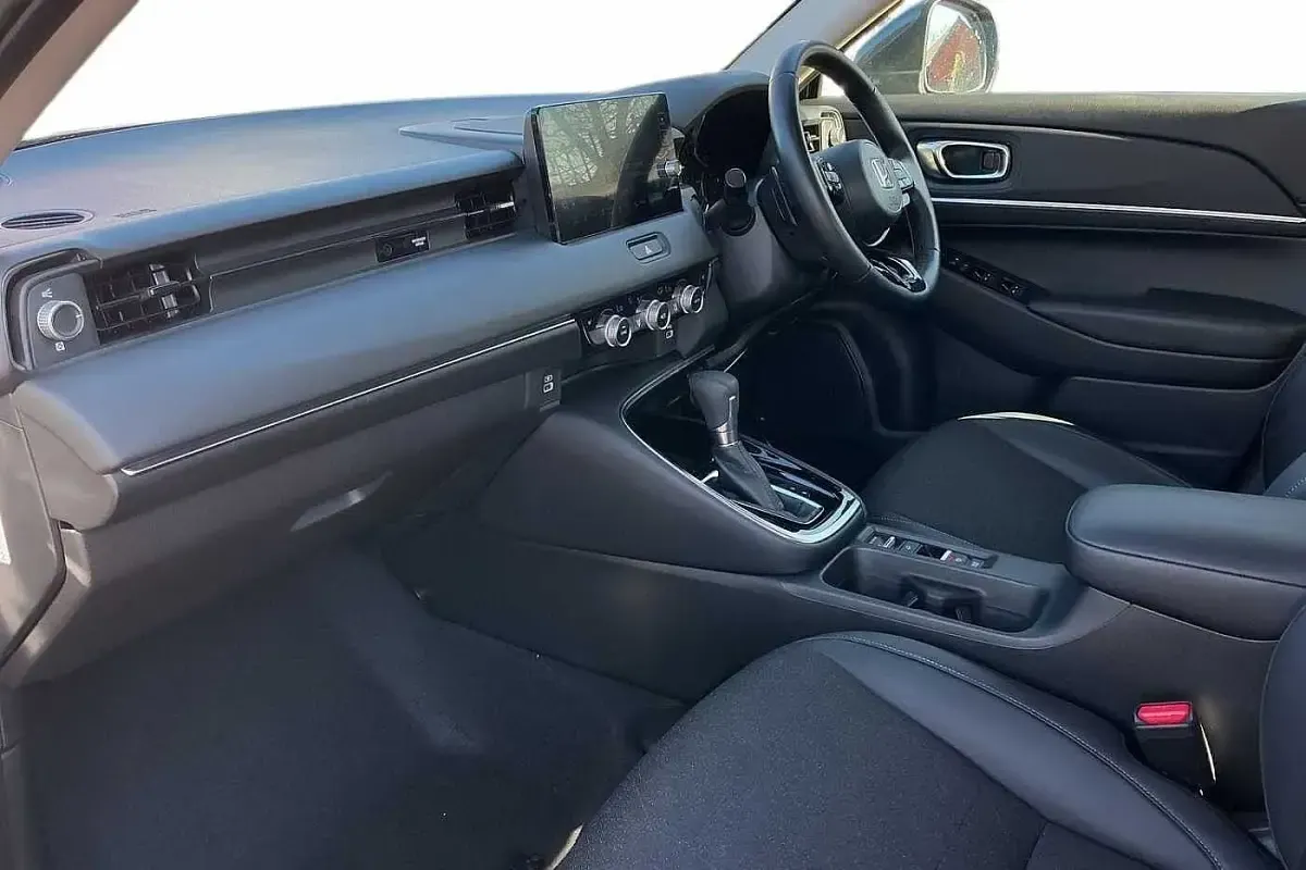 Usado Honda HR-V Advance 152 HP (111 kW) 2022 Cinzento SUV