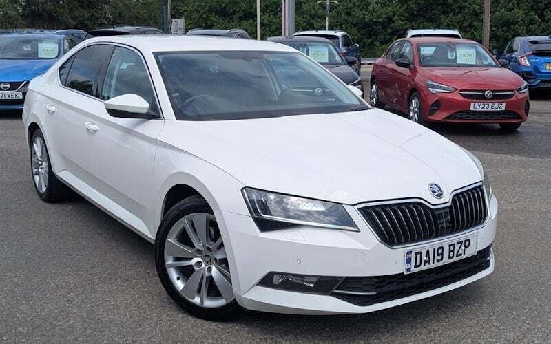 Used 2019 Skoda Superb SE L Executive Hatchback | £12,999 (Fair price) - Image 1/4