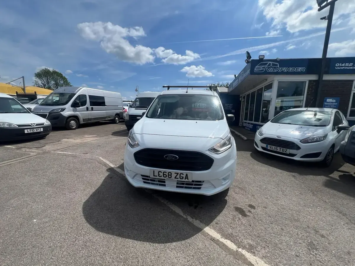 Used Ford Transit Connect 2019 White MPV