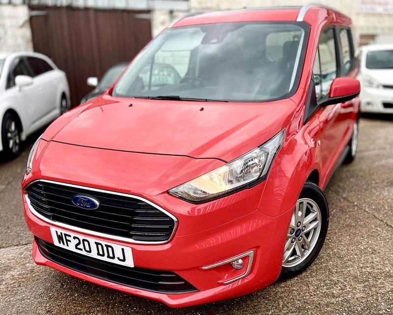 Used Ford Tourneo Connect Titanium 2020 Red MPV