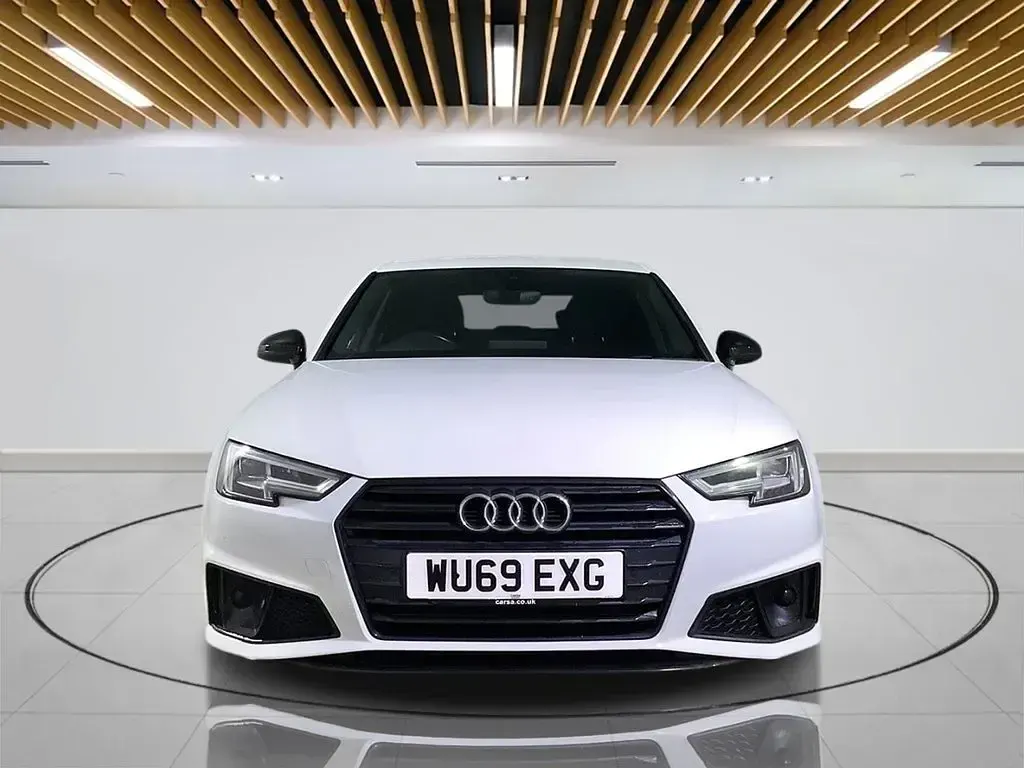 Used Audi A4 Black Edition 190 HP (139 kW) 2019 White Sedan