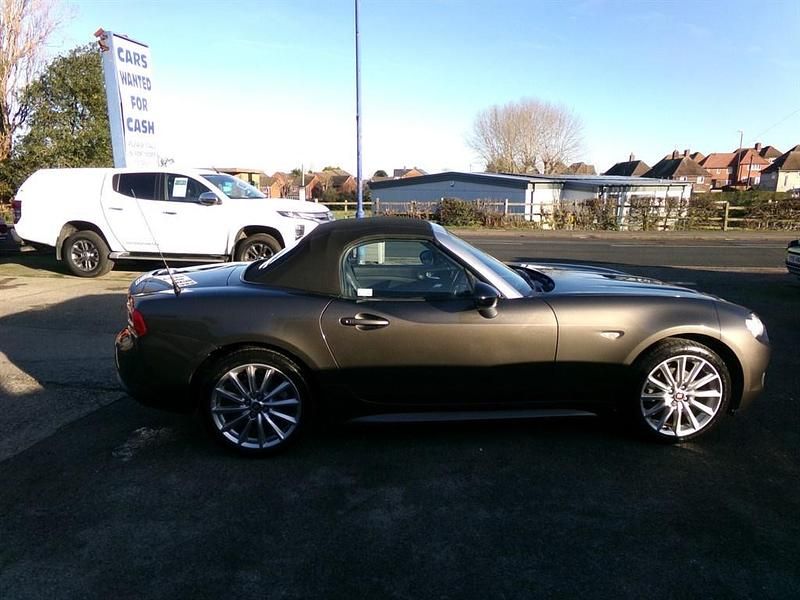 Used Fiat 124 Spider Lusso 140 HP (102 kW) 2017 Bronze Cabriolet